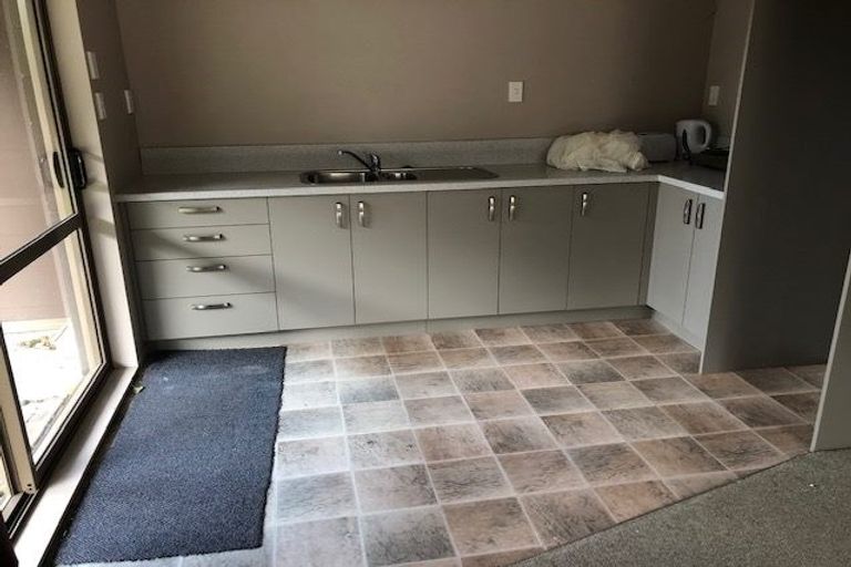 Photo of property in 23 Arohia Place, Snells Beach, 0920