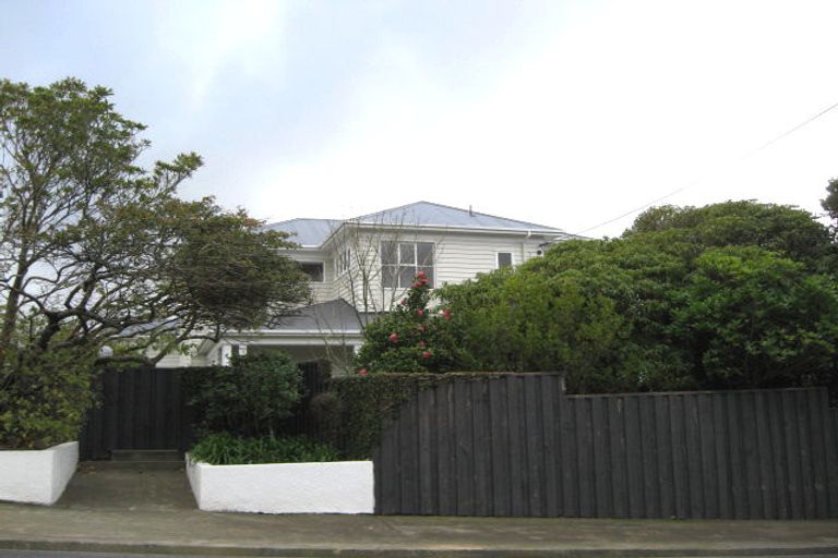 Photo of property in 16 Braithwaite Street, Karori, Wellington, 6012