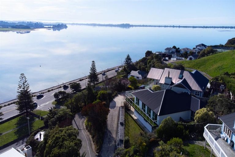 Photo of property in 19 The Brae, Mount Pleasant, Christchurch, 8081