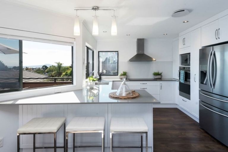 Photo of property in 1 Luana Way, Bucklands Beach, Auckland, 2014