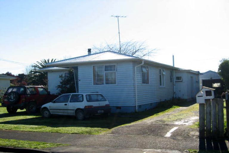 Photo of property in 23 Diamond Street, Carterton, 5713