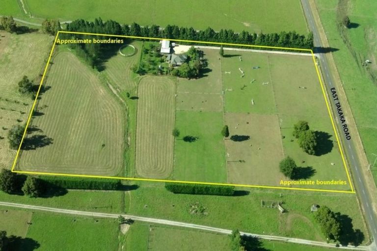 Photo of property in 383 East Takaka Road, East Takaka, Takaka, 7183