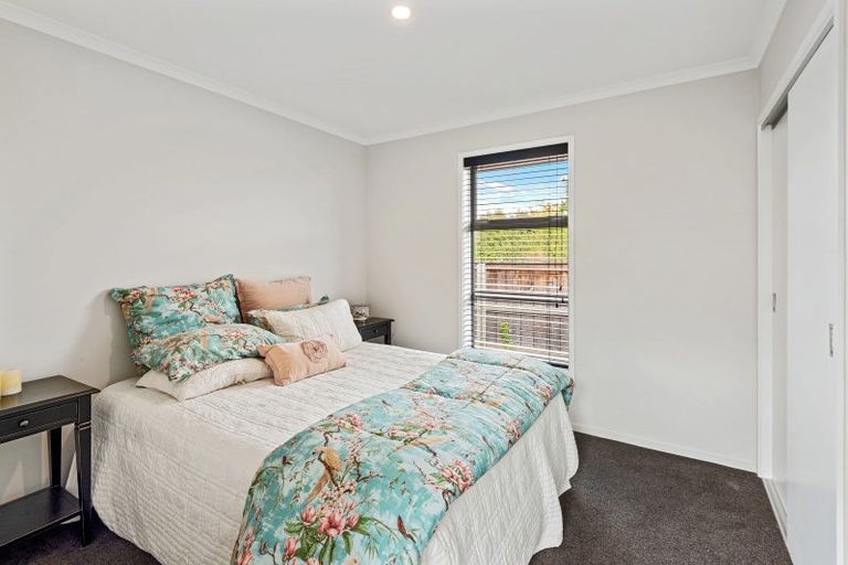 Photo of property in 16d Crown Close, Prebbleton, 7604