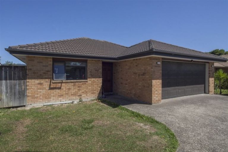 Photo of property in 2b Waikaukau Road, Glen Eden, Auckland, 0602