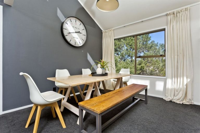 Photo of property in 22 Yule Place, Massey, Auckland, 0614