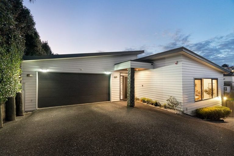 Photo of property in 43 Hornbill Drive, Fairview Heights, Auckland, 0632