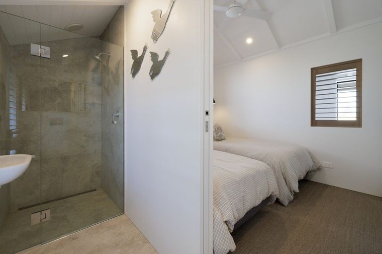 Photo of property in 23 Karewa Parade, Papamoa Beach, Papamoa, 3118