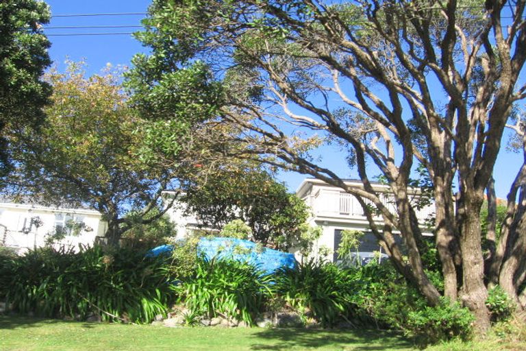 Photo of property in 7 Mahoe Street, Tawa, Wellington, 5028