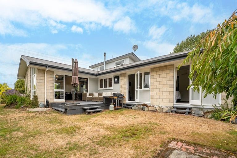 Photo of property in 22 Halstead Road, Pleasant Point, 7903