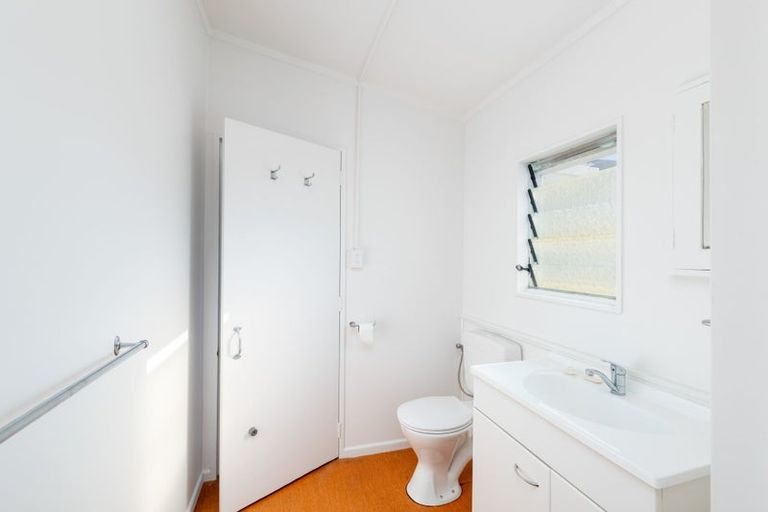 Photo of property in 8 Cole Grove, Wallaceville, Upper Hutt, 5018