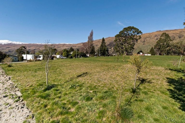 Photo of property in Lakefield Estate, 64 Kent Street, Kingston, 9793