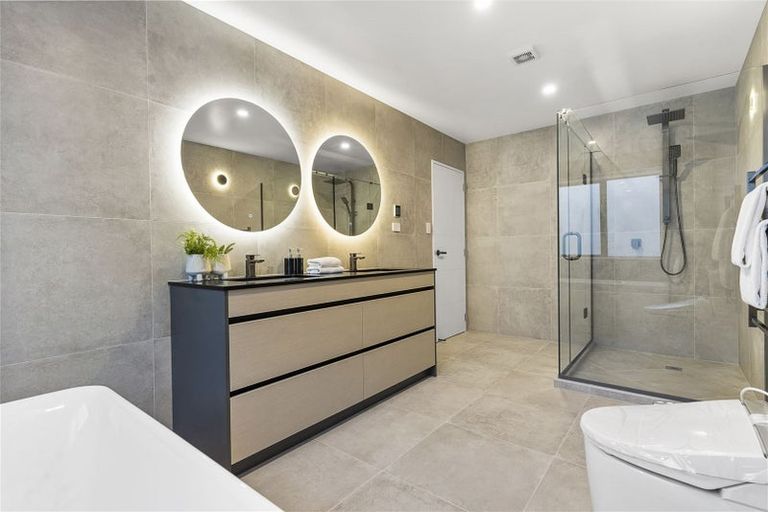 Photo of property in 7 Kina Place, Long Bay, Auckland, 0630