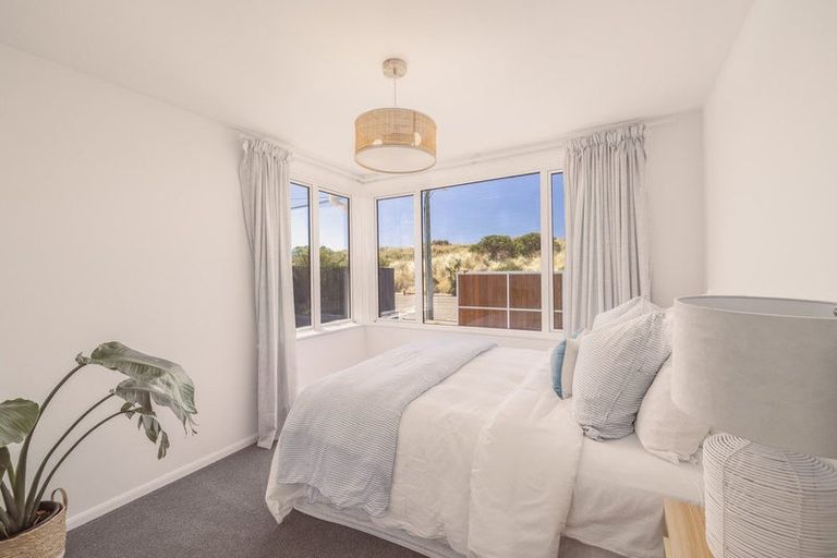 Photo of property in 35 Marine Parade, North New Brighton, Christchurch, 8083