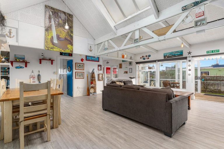 Photo of property in 2a Andresen Street, Foxton Beach, Foxton, 4815