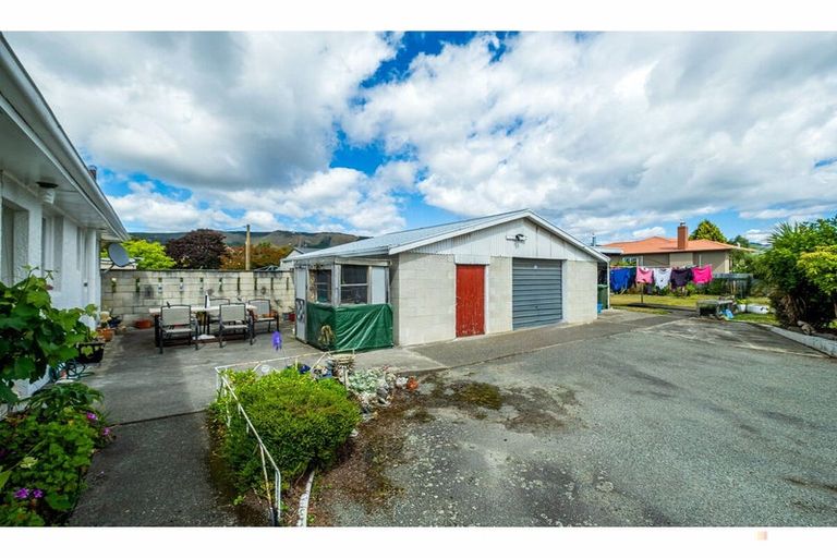 Photo of property in 52 Opie Street, Waimate, 7924