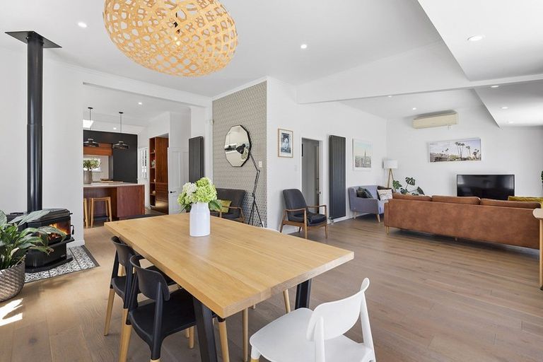 Photo of property in 70 Overtoun Terrace, Hataitai, Wellington, 6021