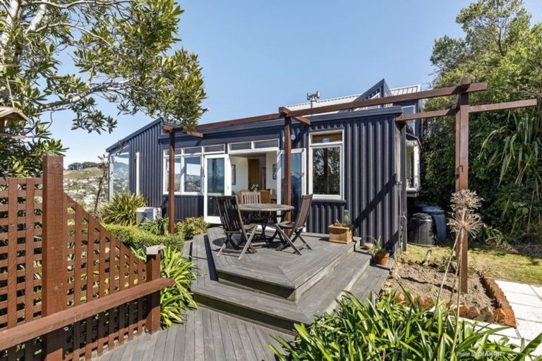 Photo of property in 130 Old Porirua Road, Ngaio, Wellington, 6035