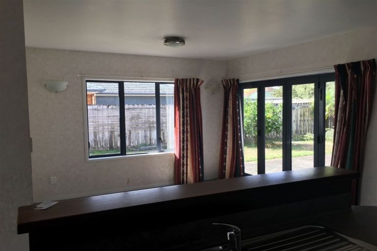 Photo of property in 34 Cholmondeley Crescent, Whitianga, 3510