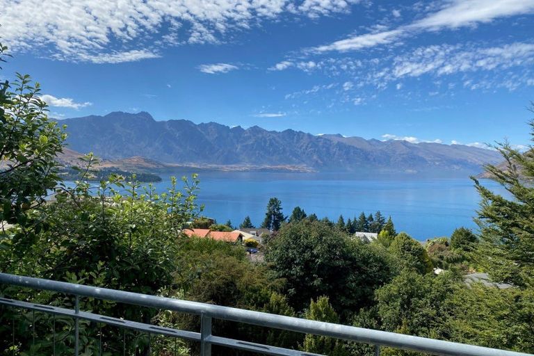 Photo of property in 7c Strawberry Lane, Fernhill, Queenstown, 9300