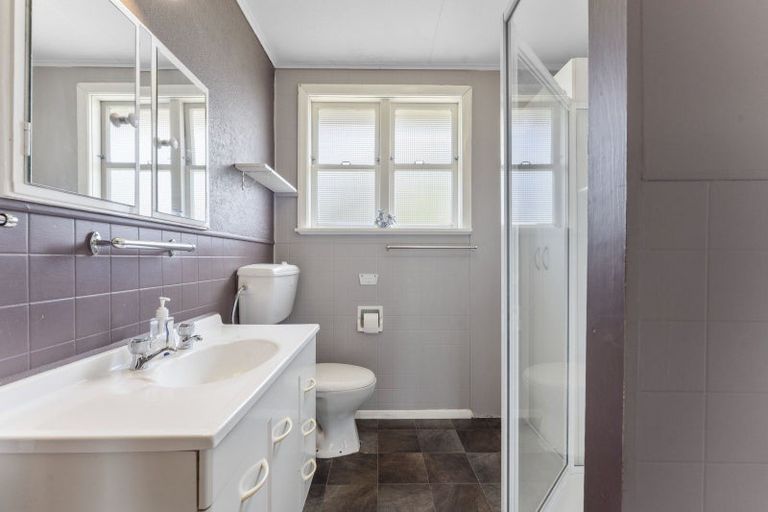 Photo of property in 35 Rugby Street, Levin, 5510