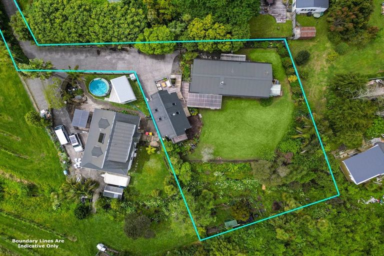Photo of property in 260a Henderson Valley Road, Henderson, Auckland, 0612
