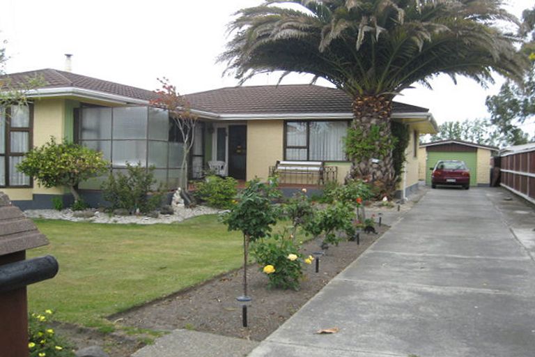 Photo of property in 85 Englefield Road, Northwood, Christchurch, 8051