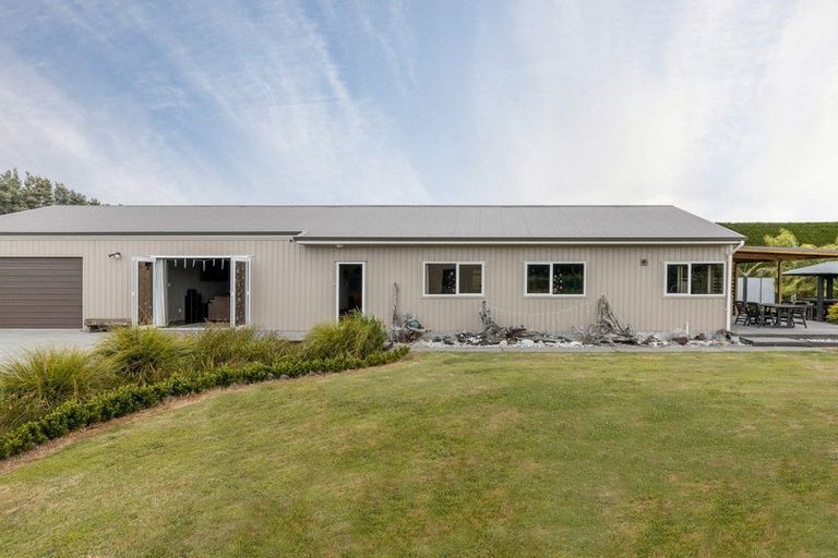 Photo of property in 16 Hogbin Road, Te Teko, Whakatane, 3193