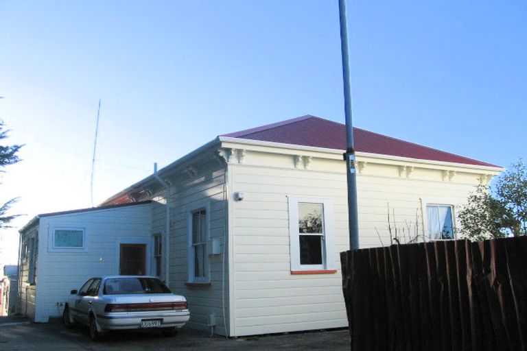 Photo of property in 4 Seaview Terrace, Bluff Hill, Napier, 4110