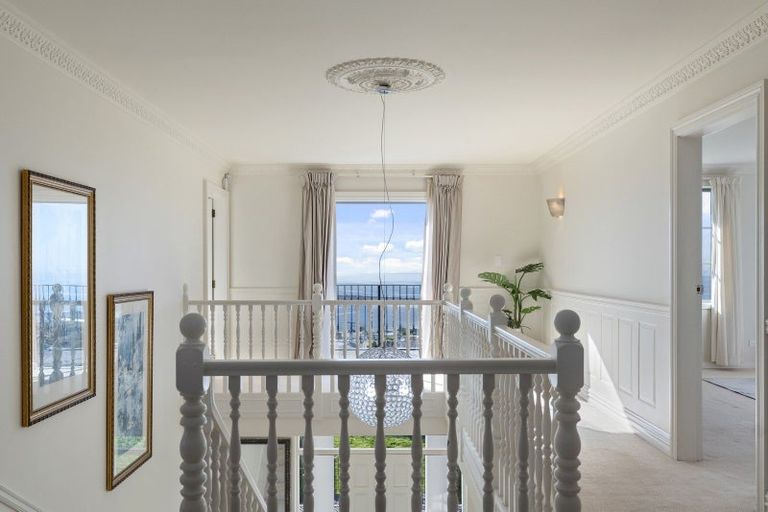 Photo of property in 70 Belleview Terrace, Mount Pleasant, Christchurch, 8081