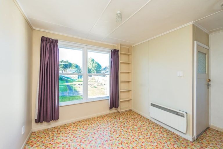 Photo of property in 8 Hadfield Crescent, College Estate, Whanganui, 4500