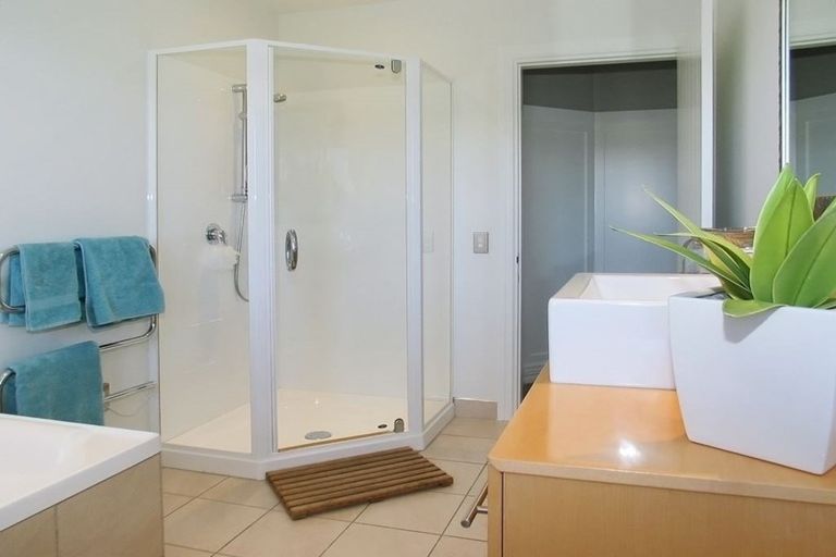 Photo of property in 79 The Masthead, Whitby, Porirua, 5024