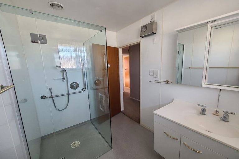 Photo of property in 1/45 Arran Crescent, Woolston, Christchurch, 8062