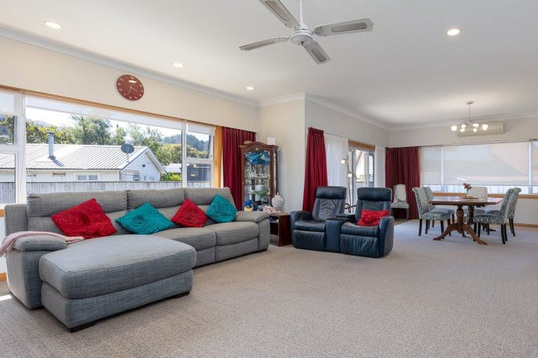 Photo of property in 36 Kent Street, Picton, 7220