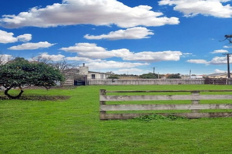 Photo of property in 24 Main Street, Marton, 4710