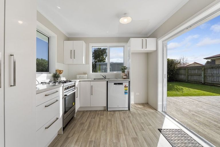 Photo of property in 30 Ihaia Road, Opunake, 4616