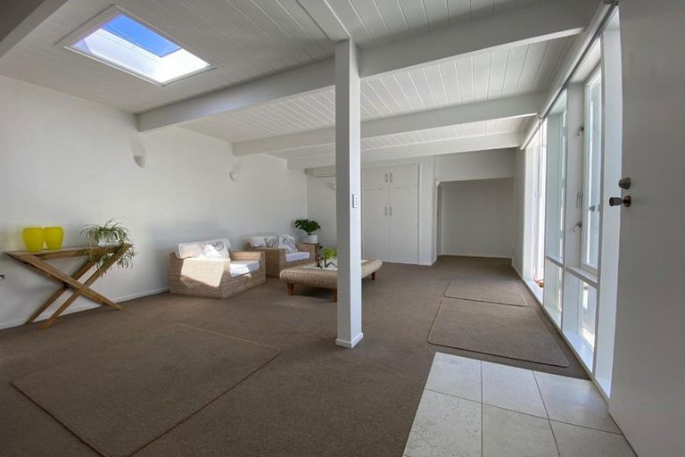 Photo of property in 3/252 Hurstmere Road, Takapuna, Auckland, 0622