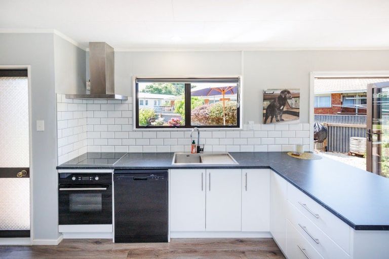 Photo of property in 2 Higgin Place, Feilding, 4702