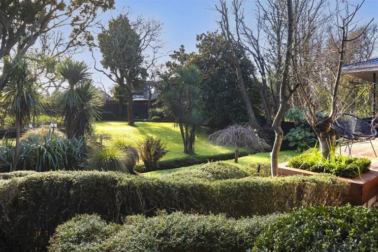 Photo of property in 132 Bishop Street, St Albans, Christchurch, 8014