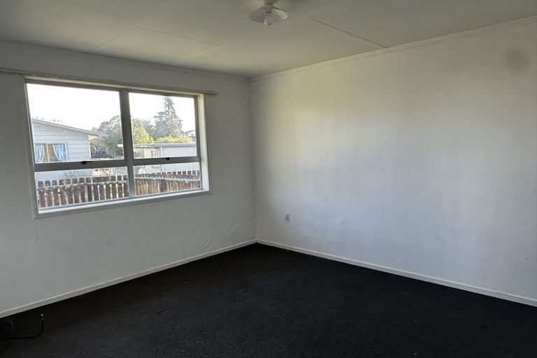 Photo of property in 2/80 Hinekura Avenue, Taupo, 3330
