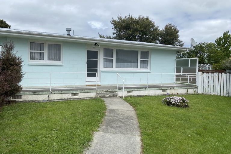 Photo of property in 15 Karina Crescent, Redwoodtown, Blenheim, 7201