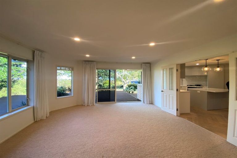 Photo of property in 58 Shelter Grove, Frankleigh Park, New Plymouth, 4310