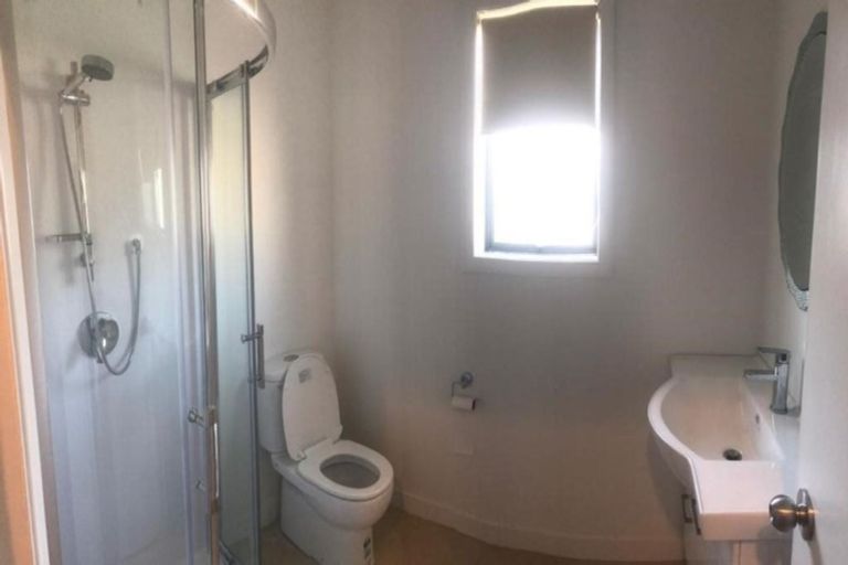 Photo of property in 25 Blease Street, New Lynn, Auckland, 0600