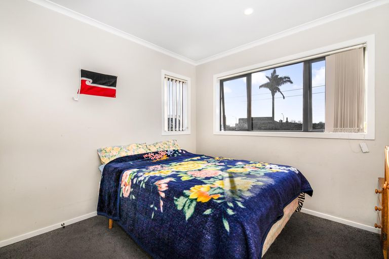 Photo of property in 6a Braeburn Place, Takanini, 2112