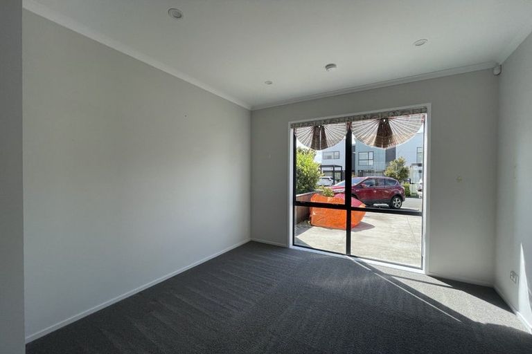 Photo of property in 14 Chaffinch Road, Hobsonville, Auckland, 0616