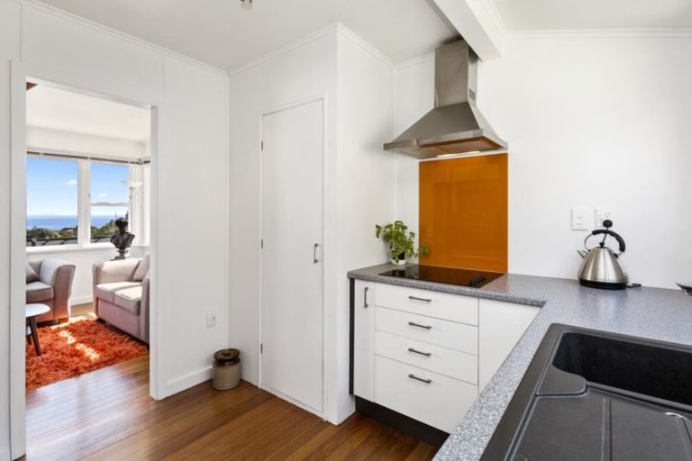 Photo of property in 32 Cluny Road, Plimmerton, Porirua, 5026