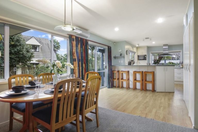Photo of property in 6 Catania Place, Conifer Grove, Takanini, 2112