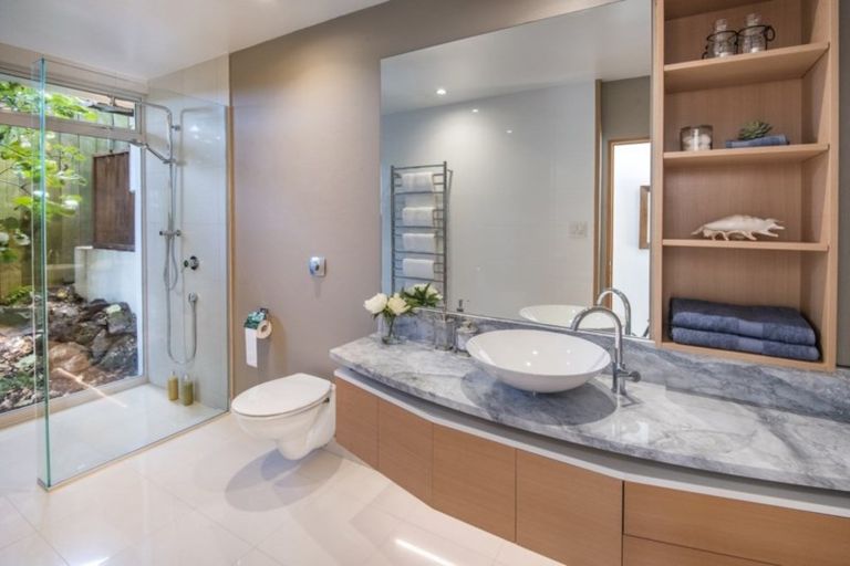 Photo of property in 31 Kitchener Road, Takapuna, Auckland, 0622