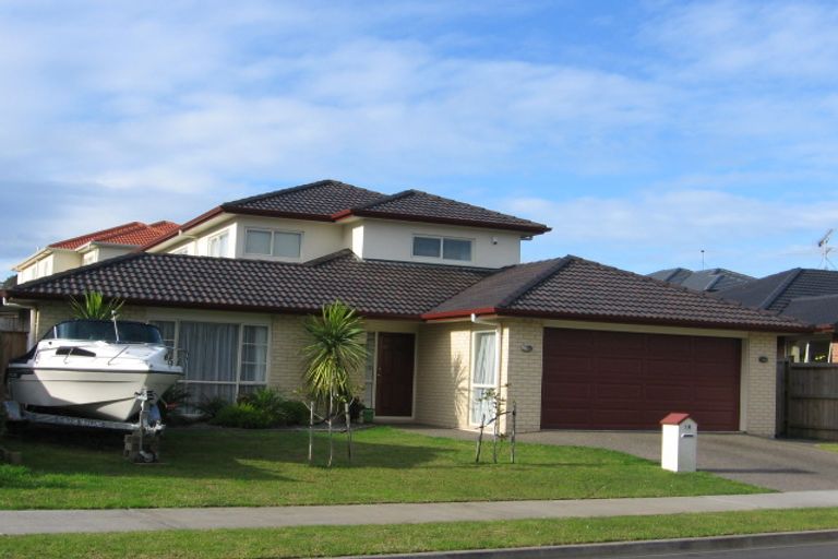 Photo of property in 16 Earlshall Drive, Flat Bush, Auckland, 2016