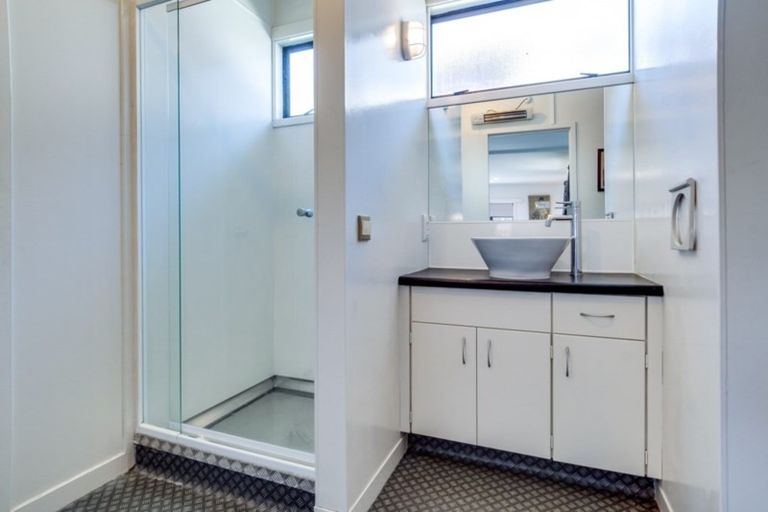 Photo of property in 129 North Shore Road, Eskdale, Napier, 4182