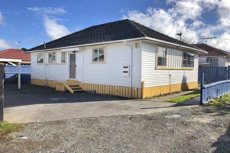 Photo of property in 2/10 Taka Street, Takanini, 2112